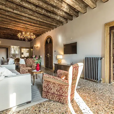 Palazzina Canal Venice Room photo