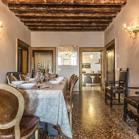 Palazzina Canal Venice Room photo