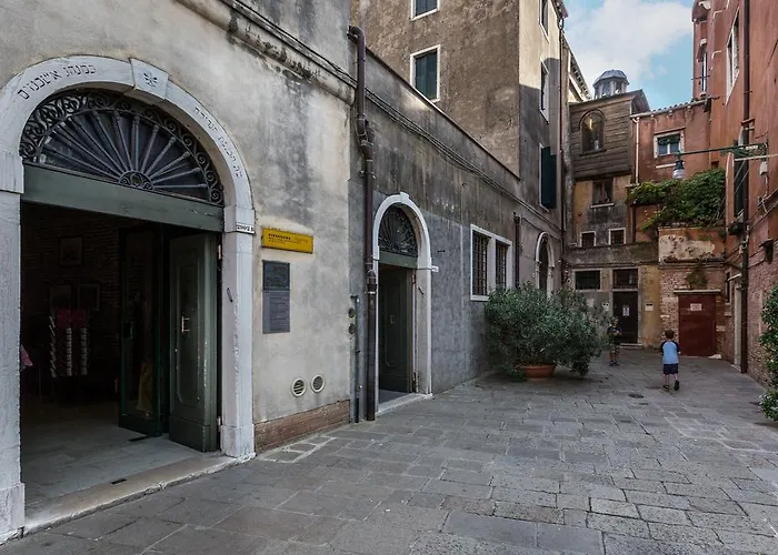Palazzina Canal