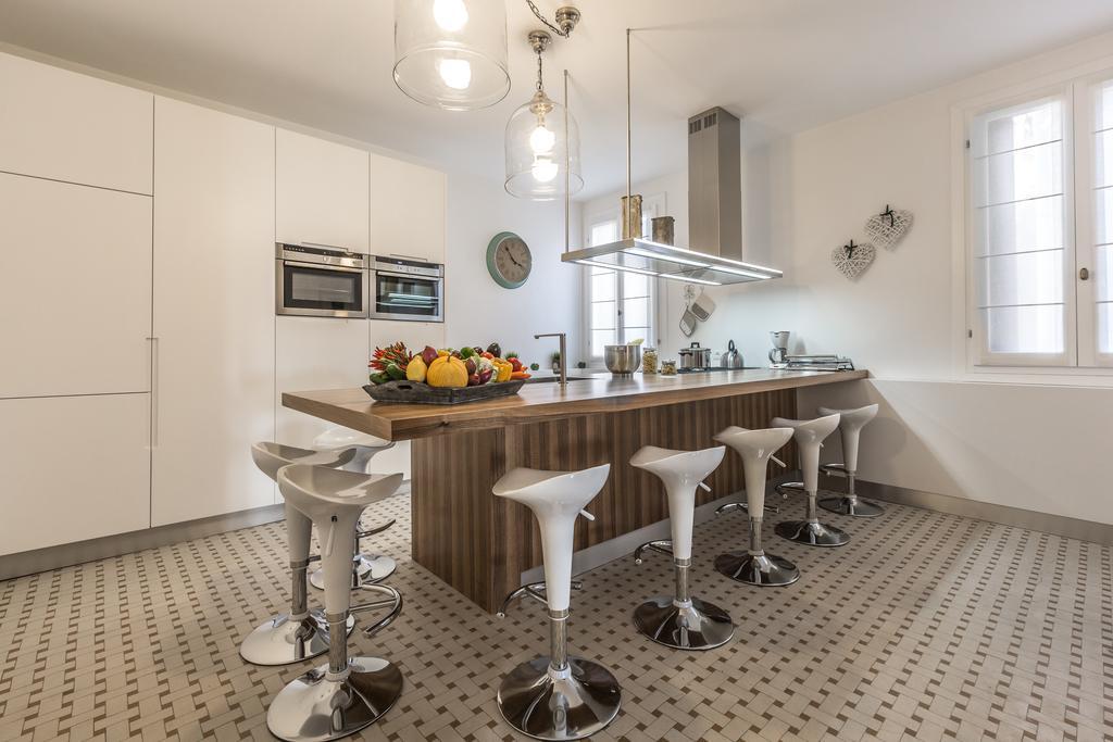 Palazzina Canal Apartment *